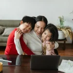 Hibe programlarıyla dijital iş modelleri geliştirme